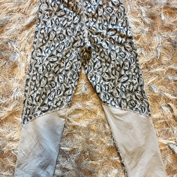 Nike athleisure - Picture 2 of 3